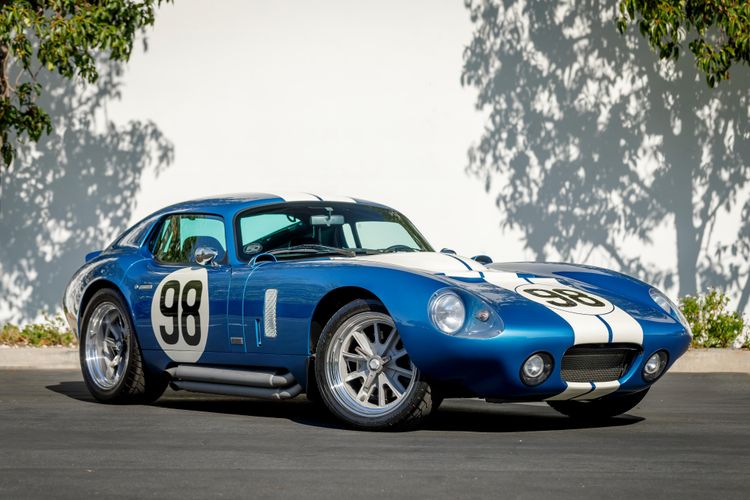 Superformance Vehicles - Browse Our Iconic Vehicle Lineup