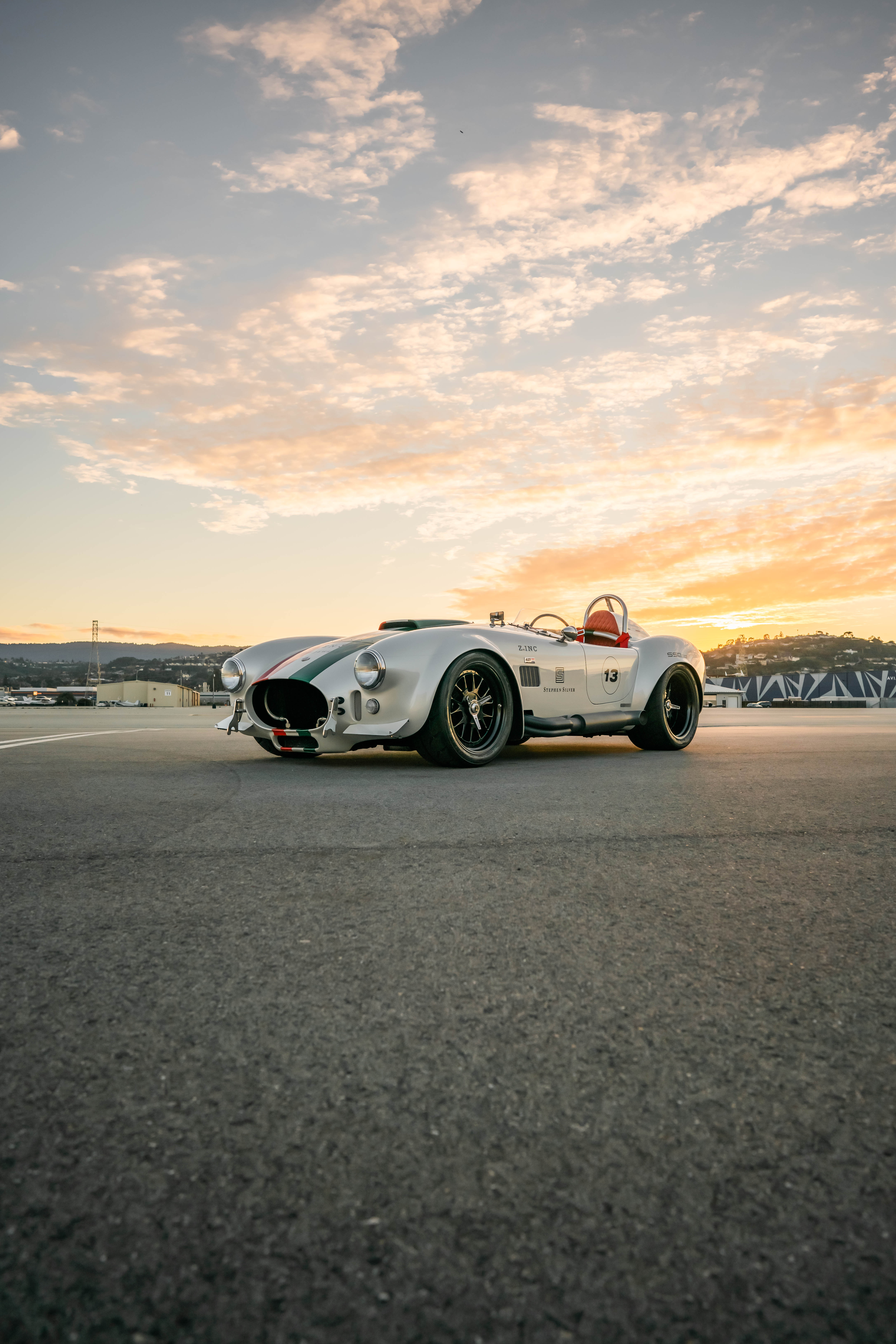 Superformance - Fastest Superformance Roadster in the World – to be  Auctioned at Barrett-Jackson in Scottsdale, image size:4995x7489