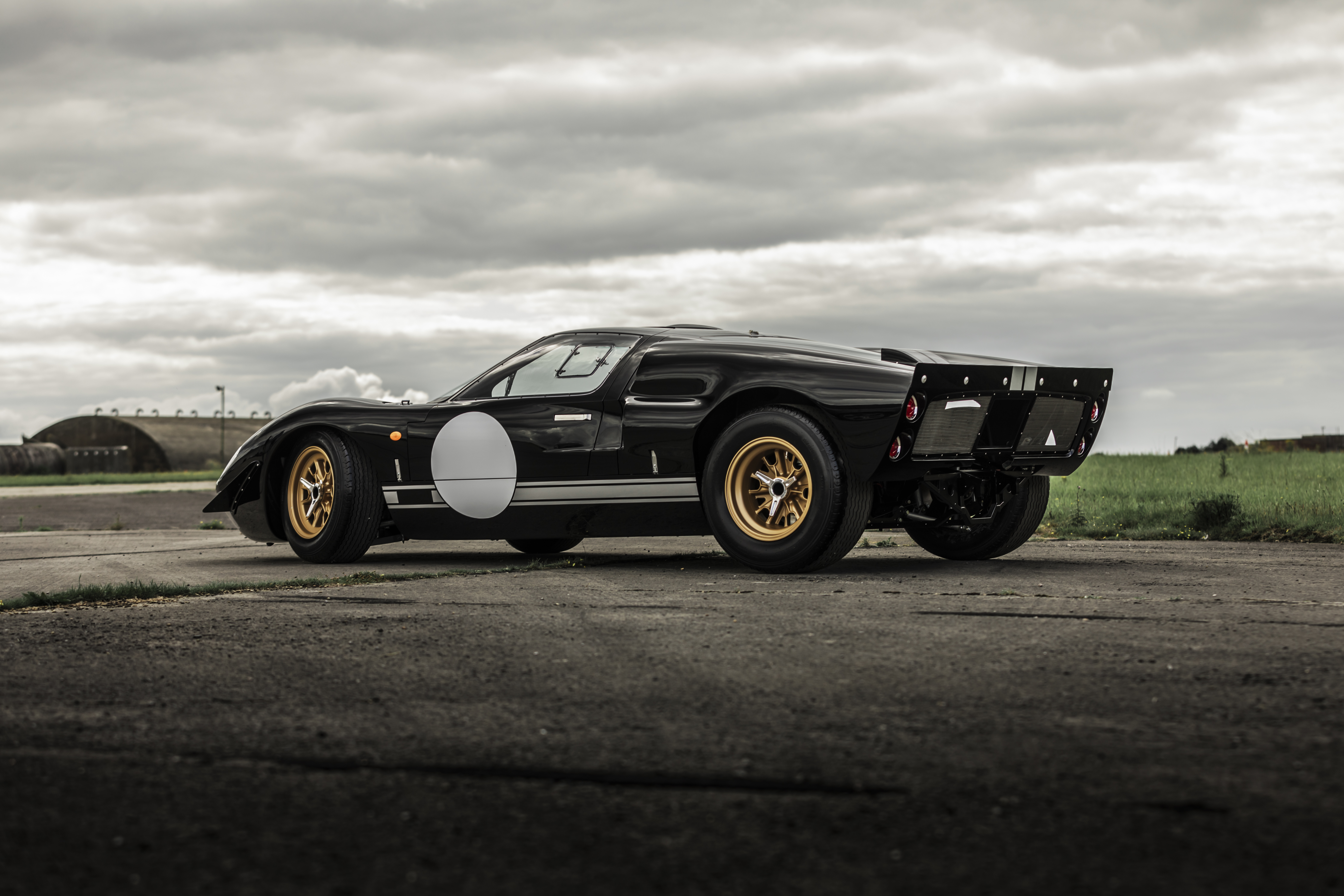 Everrati Forms Strategic Partnership with Superformance to Offer Electric Powertrains in a GT40